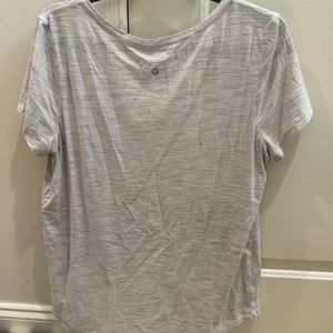 Lululemon t shirt